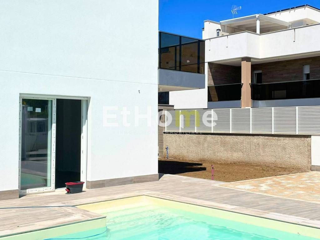 Villa a Trani in Via Beato Annibale Maria di Francia - Foto 2
