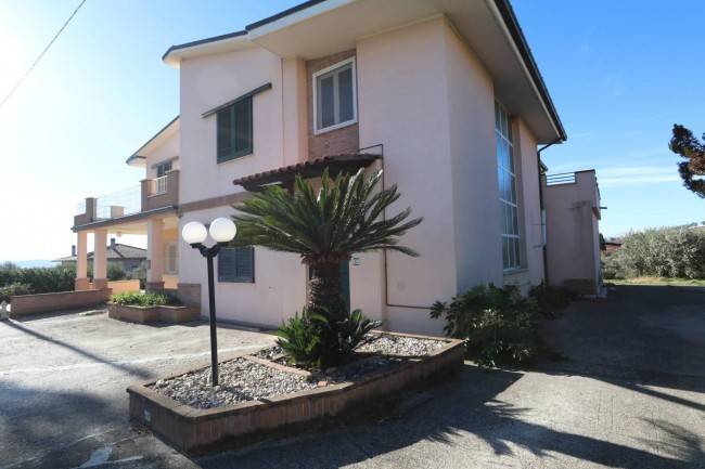 Villa a Colonnella in Via delle Capanne - Foto 2