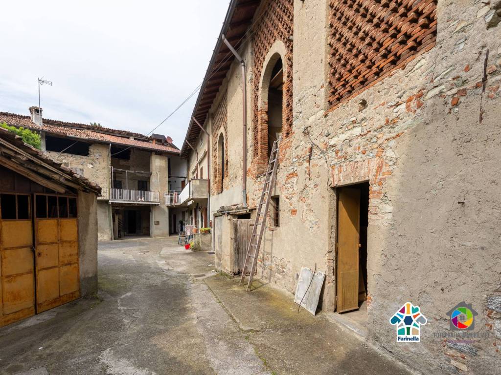 Rustico / casale a Bulciago in Via Sant'Agostino, 47 - Foto 2