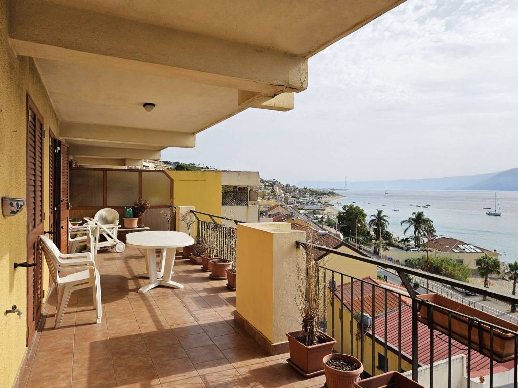 Appartamento a Messina in Via Consolare Pompea, 1213 - Foto 2