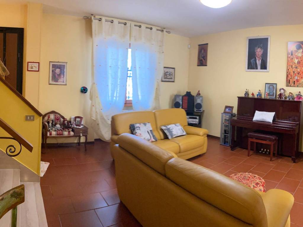 Villetta a schiera a Montale in Via Ugo Foscolo, 12 - Foto 4