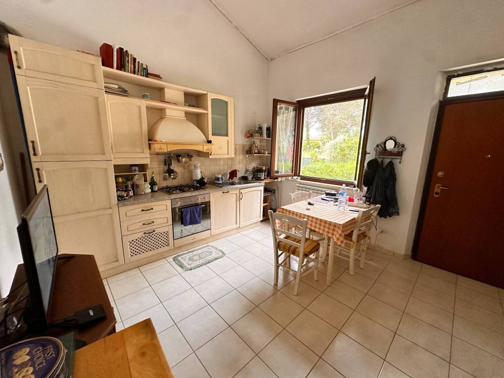 Appartamento a Castiglione del lago in Località Rigutini - Foto 3