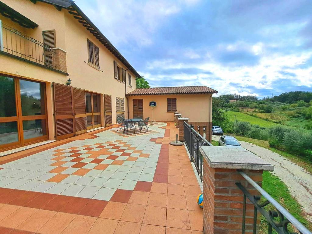 Villa a Nocera umbra in Vocabolo Largnano - Foto 4