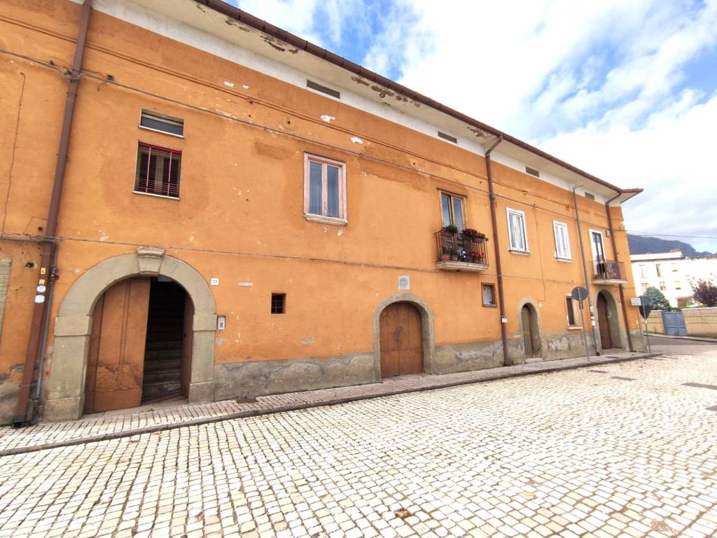 Palazzo / stabile a Avellino in Via Ponte 1, 76 - Foto 2