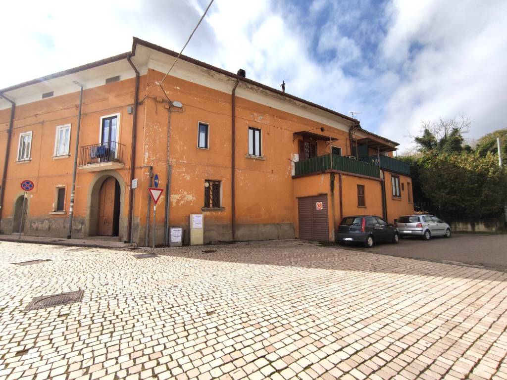Palazzo / stabile a Avellino in Via Ponte 1, 76 - Foto 3