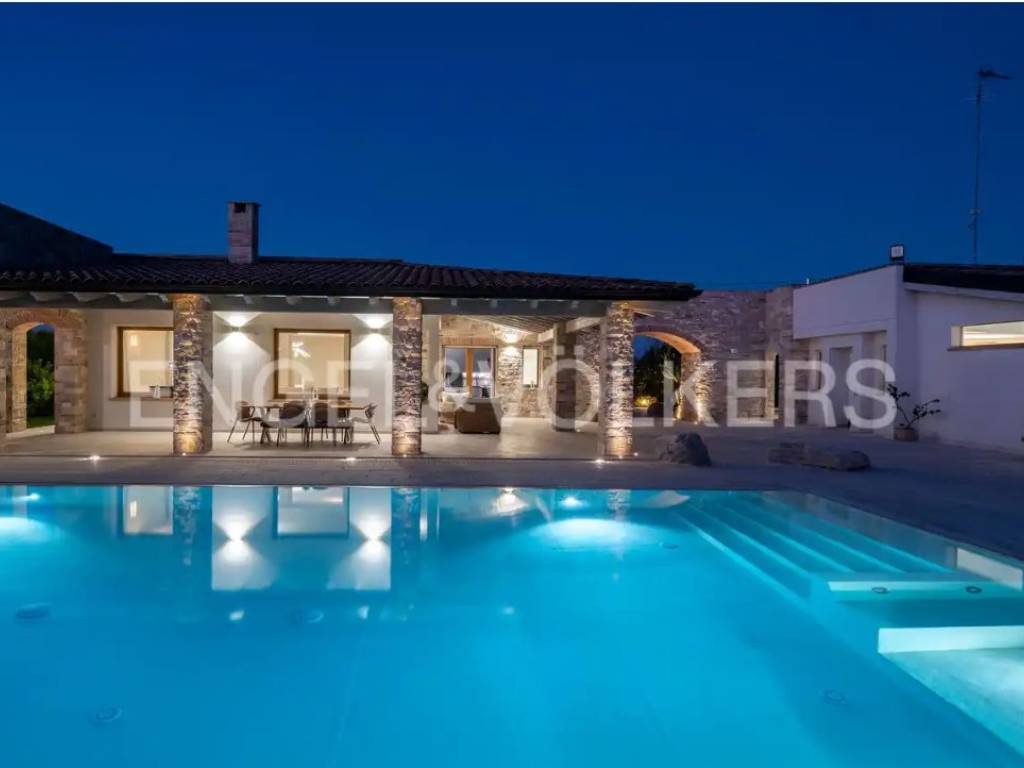 Villa a Carmiano in Strada Provinciale Veglie Arnesano - Foto 2