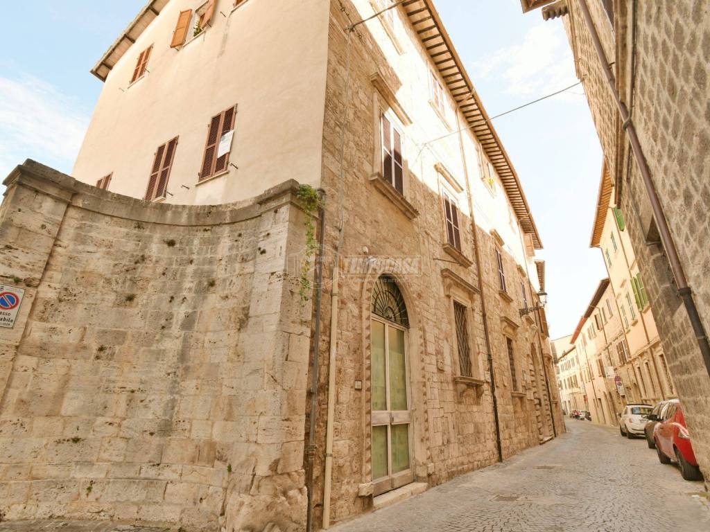 Appartamento a Ascoli piceno in Via Luigi Mercantini 6 - Foto 2