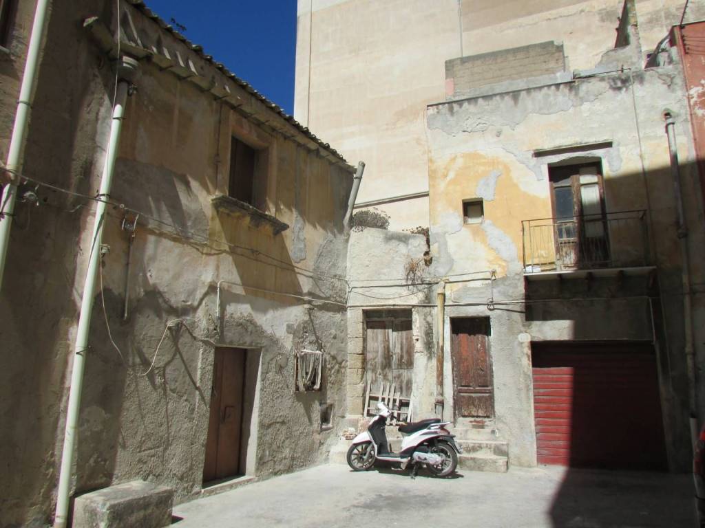 Casa indipendente a Sciacca in Via Giglio - Foto 3