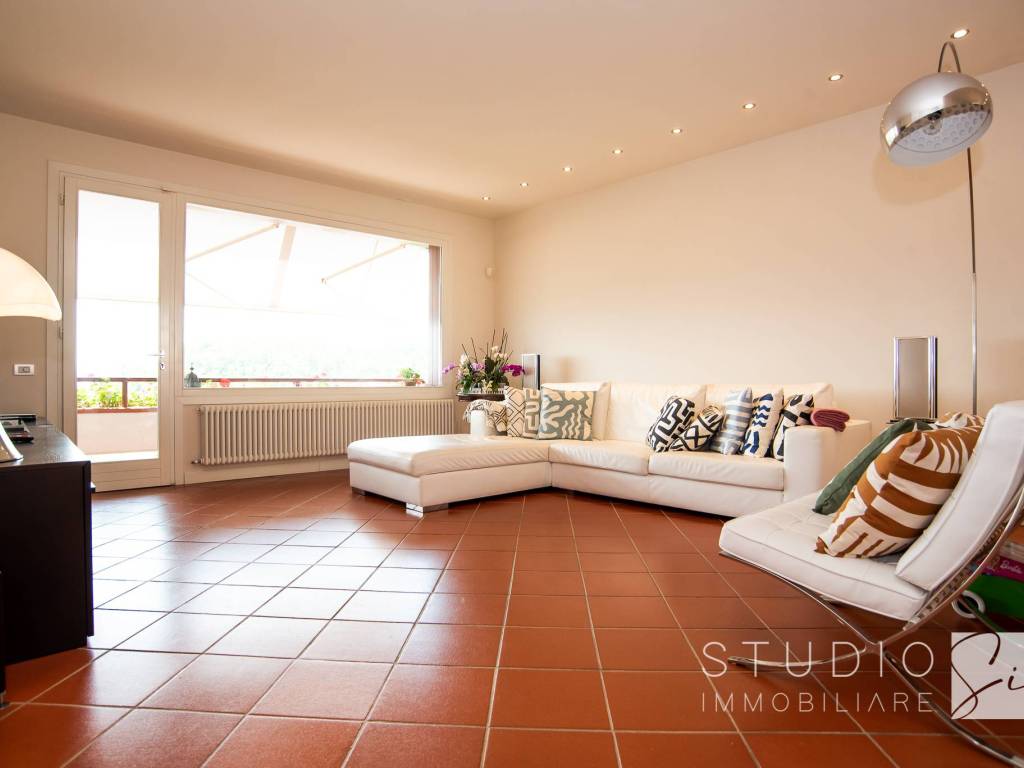 Villa a Montale in Via Ugo Foscolo - Foto 2