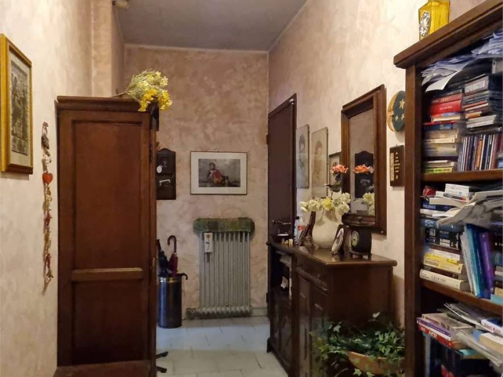 Appartamento a Gazzada schianno in via Gallarate, 55 - Foto 5