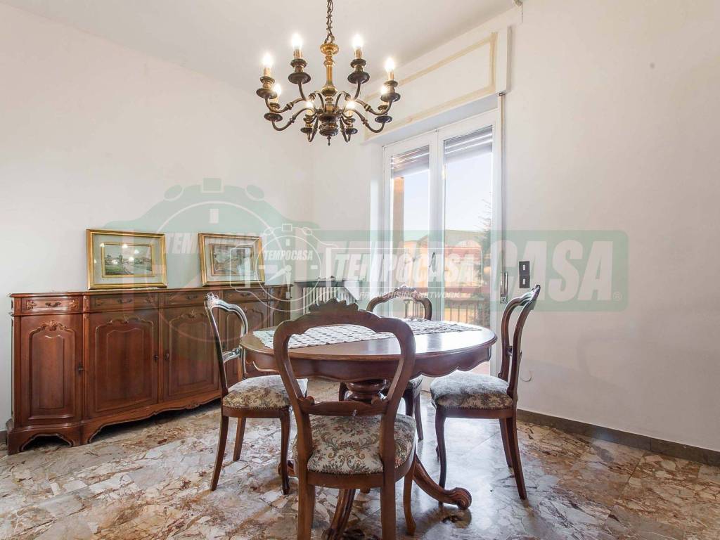 Villa a Cislago in Via Cesare Battisti - Foto 4