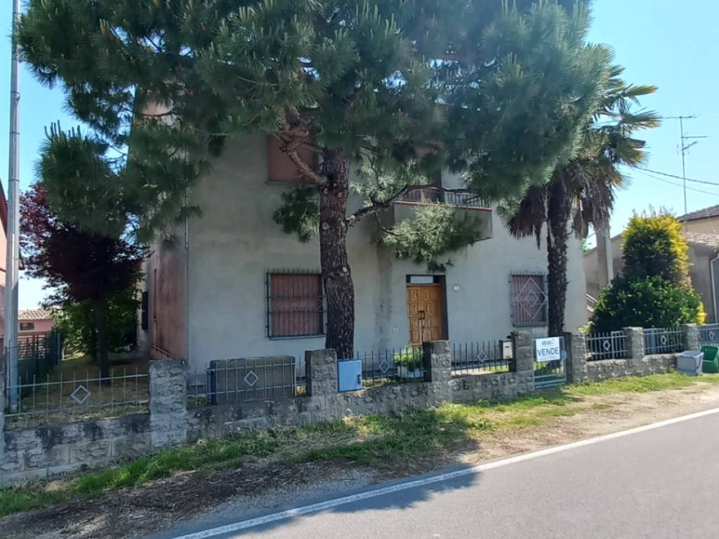 Villa a Alfonsine in Via Passetto, 70 - Foto 2