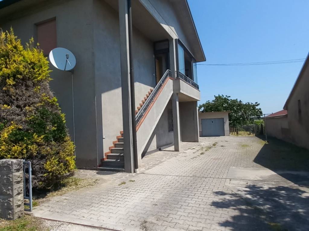 Villa a Alfonsine in Via Passetto, 70 - Foto 4