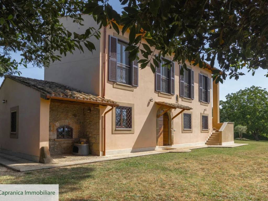 Villa a Capranica in Localtà Oriano S.N.C. - Foto 3