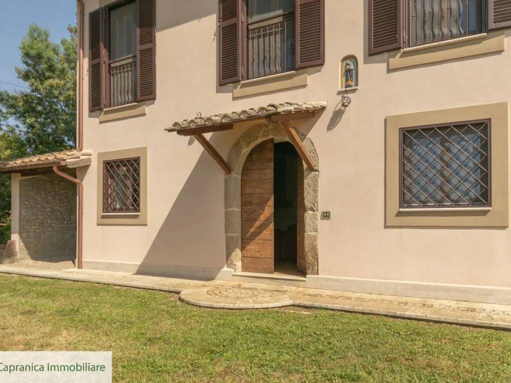 Villa a Capranica in Localtà Oriano S.N.C. - Foto 4