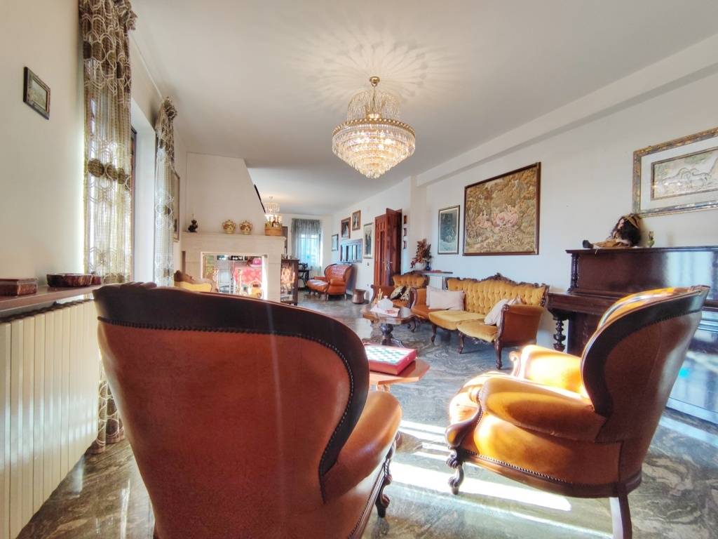 Villa a Avezzano in Via Sandro Pertini - Foto 4