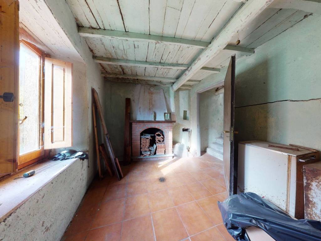 Casa indipendente a Fabbriche di vergemoli in via grotte, 10 - Foto 5