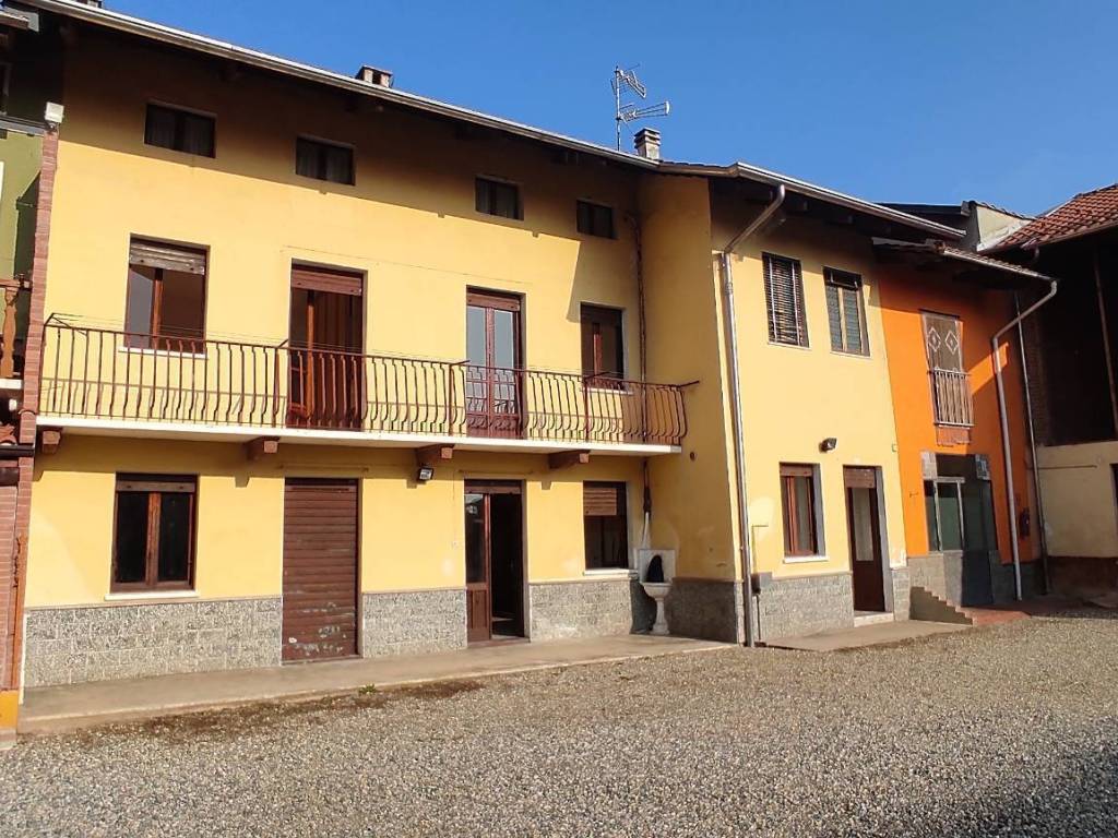 Villetta a schiera a Cerrione in Via Papa Giovanni XXIII, 81 - Foto 2