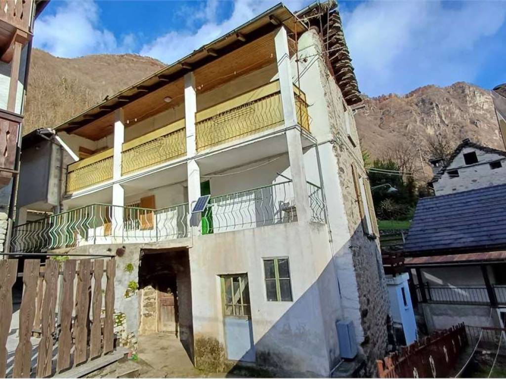 Casa indipendente a Vanzone con san carlo in Località San Carlo, 19 - Foto 2