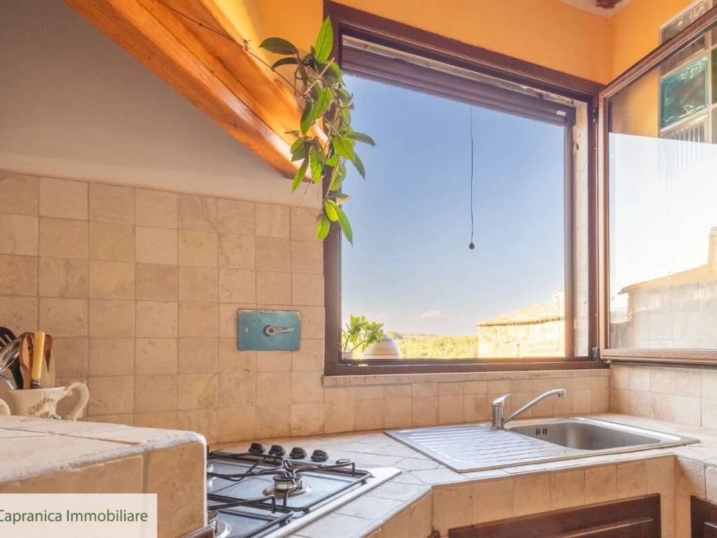 Appartamento a Capranica in Via Castel Vecchio S.N.C. - Foto 3