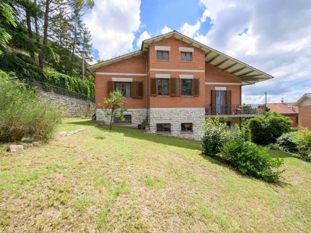 Casa indipendente a Gubbio in Via Cervini - Foto 2