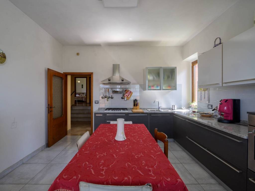 Casa indipendente a Gubbio in Via Cervini - Foto 5