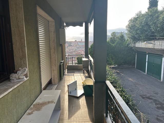 Appartamento a Ventimiglia in Via degli Ulivi - Foto 4