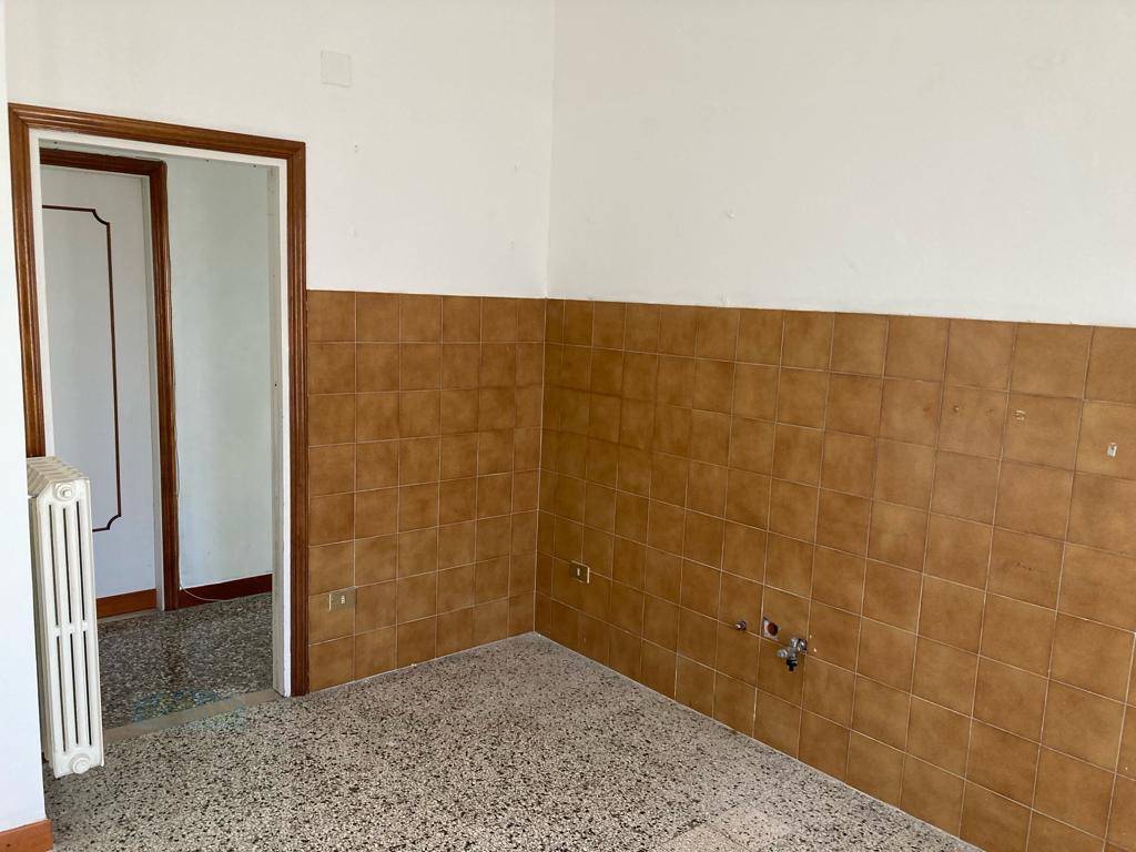 Appartamento a Ceglie messapica in Via Risorgimento - Foto 2