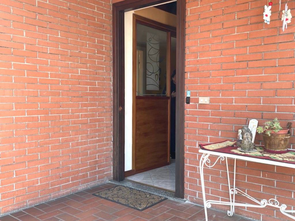 Villa a Castelletto sopra ticino in Via Riale - Foto 3