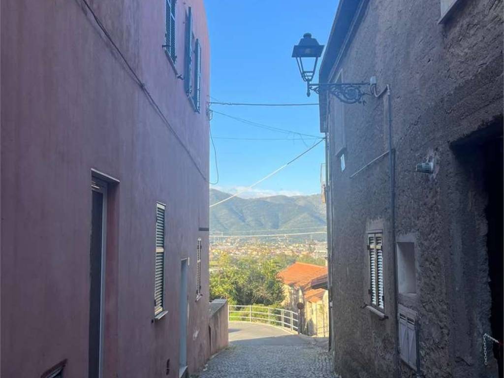 Casa indipendente a Albenga in via alla costa - Foto 2