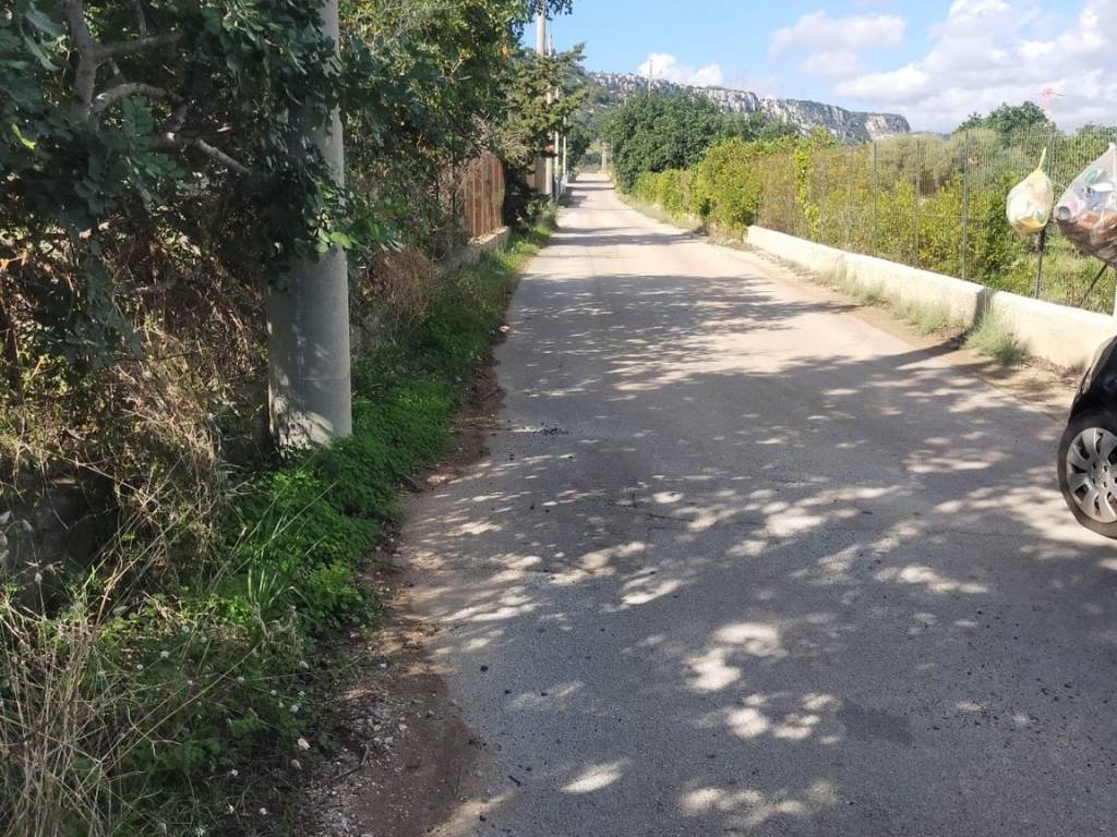 Terreno a Priolo gargallo in Via Monti Climiti - Foto 3