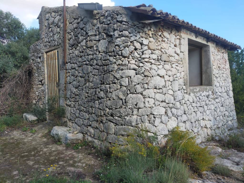 Terreno a Priolo gargallo in Via Monti Climiti - Foto 4