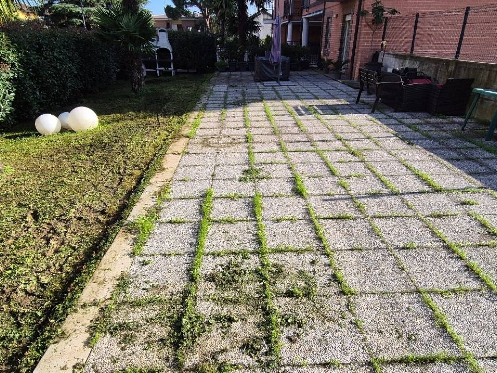 Appartamento a Galliate in Via della Costituzione, 5 - Foto 4