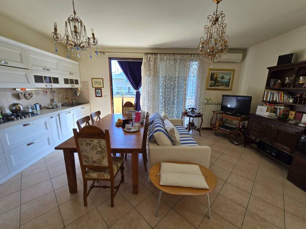 Appartamento a Riccione in Viale Amintore Galli - Foto 2