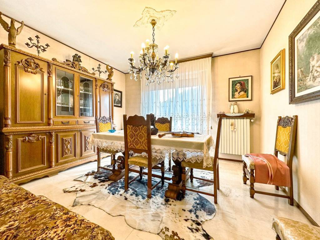 Appartamento a Borgosesia in VIA VITTORIO VENETO 97 - Foto 2