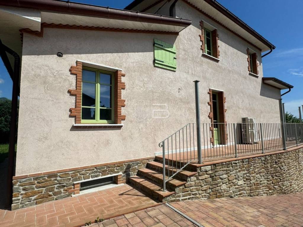 Villa a Pietrasanta in Via delle Mimose - Foto 2