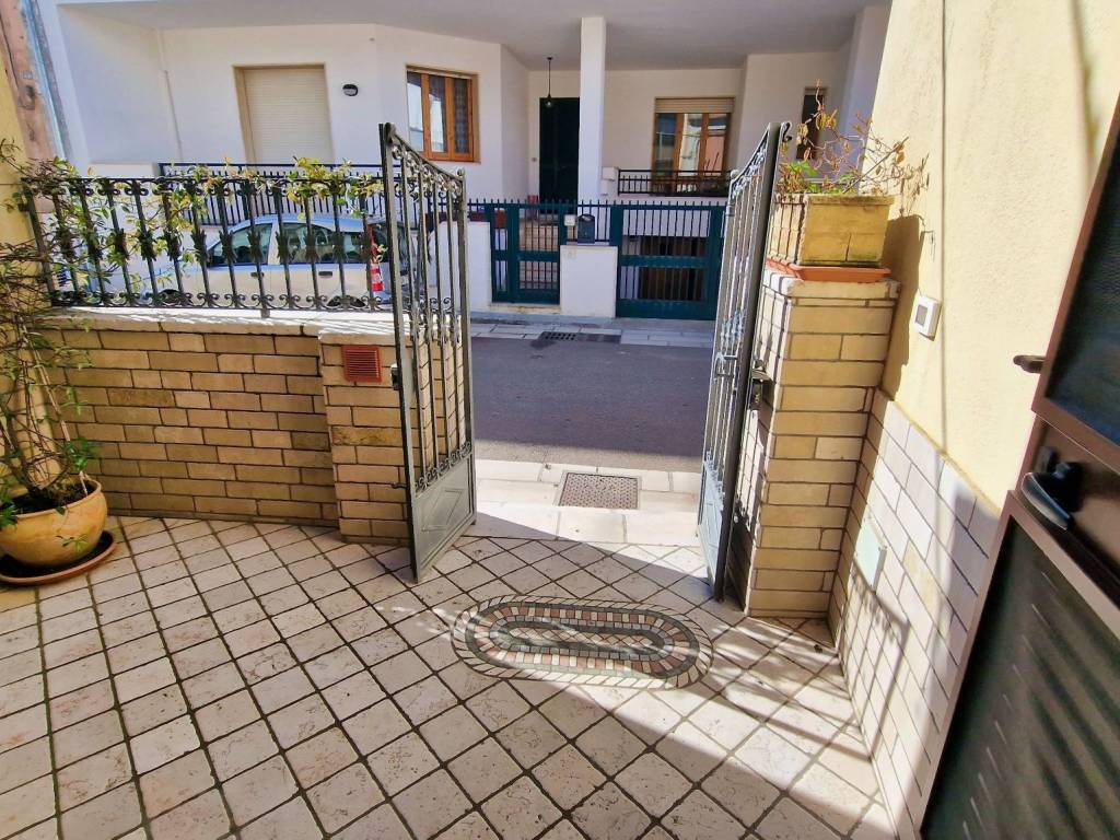 Casa indipendente a Andrano in Via della Repubblica, 21 - Foto 4