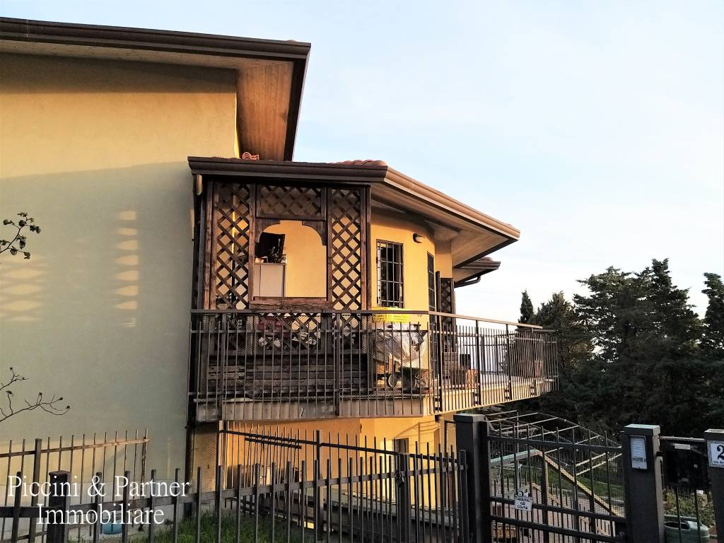 Appartamento a Passignano sul trasimeno in Via dei Fiori - Foto 2