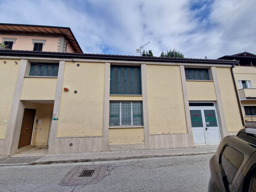 Immobile a Bastia umbra in Via Cesare Battisti - Foto 2