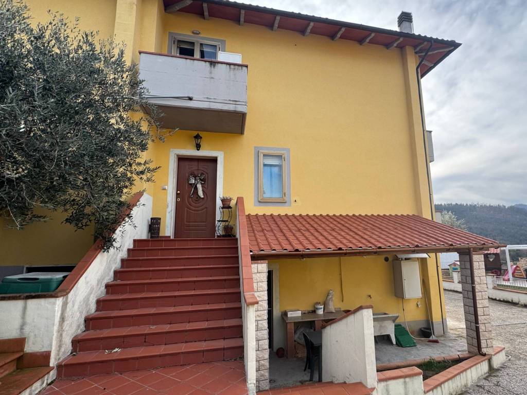 Casa indipendente a Vaiano in Via della Quercia - Foto 2