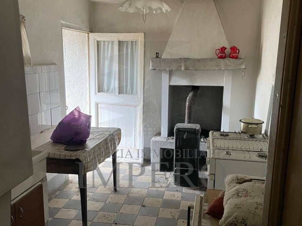 Appartamento a Ventimiglia in Piazza S.Reparata, 11 - Foto 3