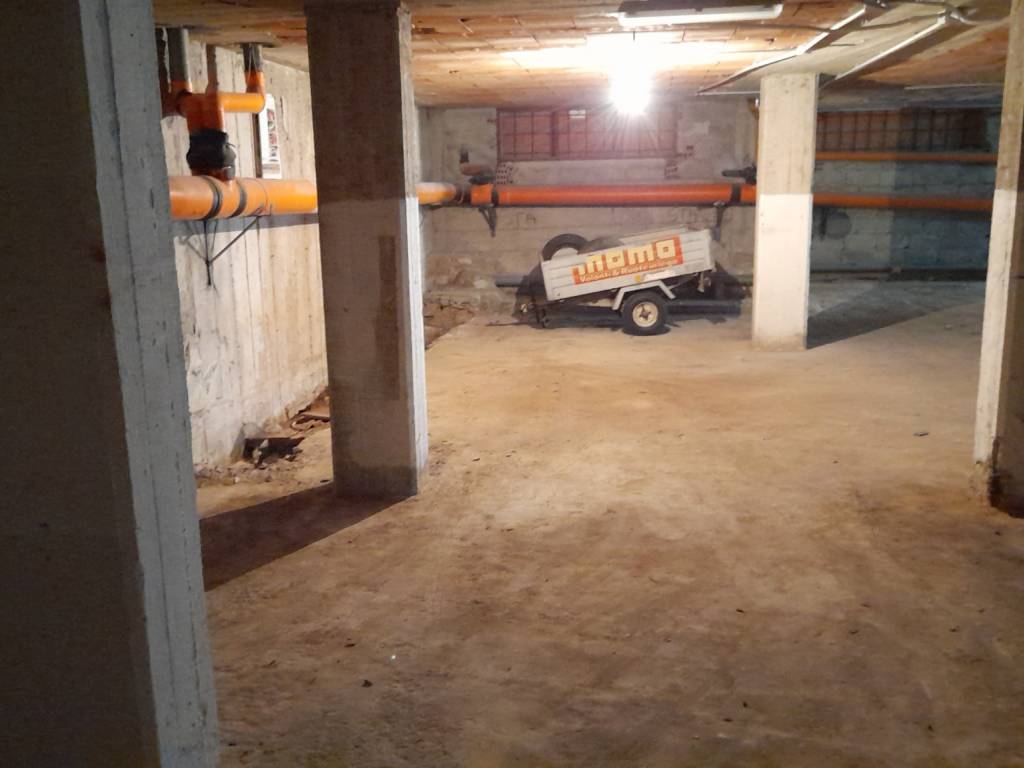 Box / garage a Cagliari in Via Mestre, 8 - Foto 3