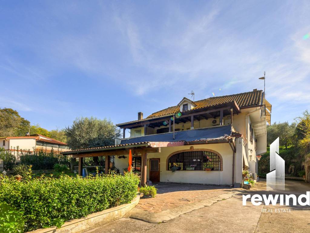 Villa a Aprilia in Via Amiata, 10 - Foto 4