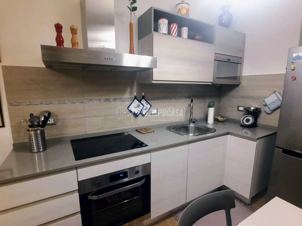 Appartamento a Viareggio in Viale Daniele Manin, 4 - Foto 2