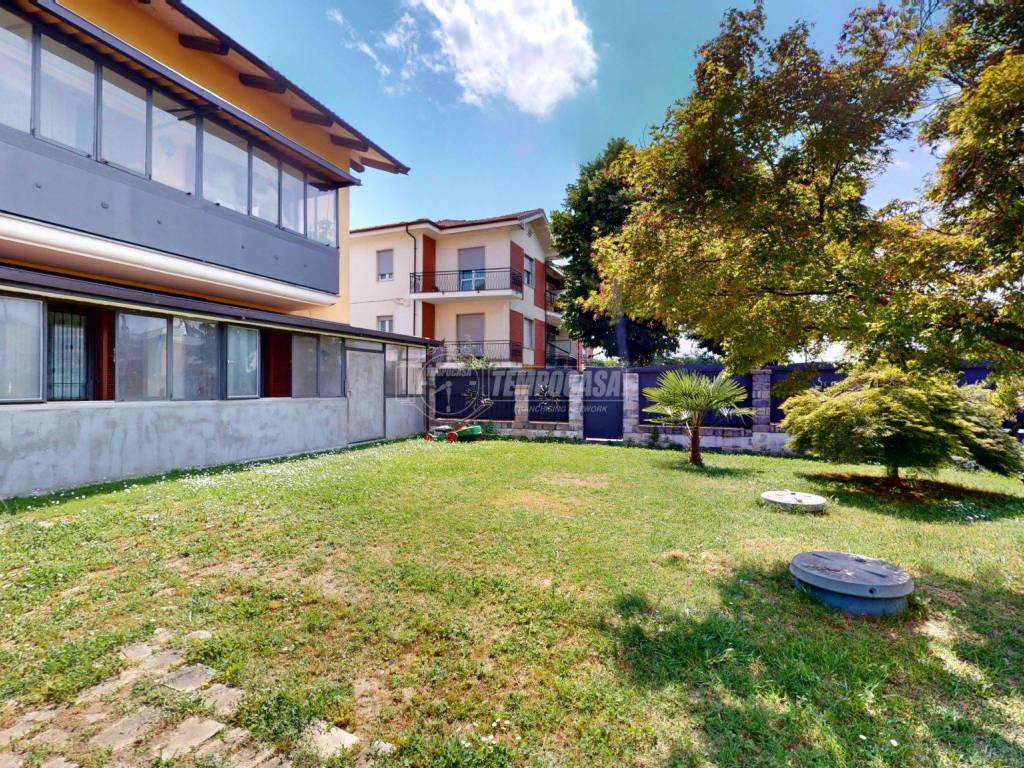 Casa indipendente a Bra in Via Giovanni Piumati 215 - Foto 2