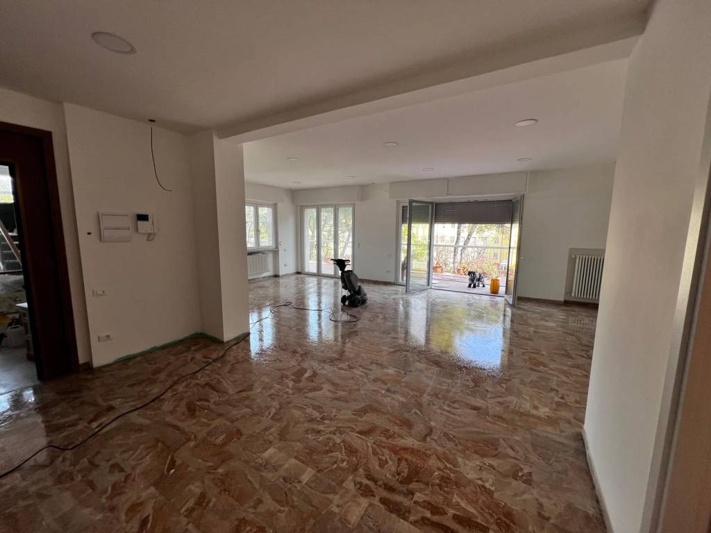 Attico / mansarda a Pescara in Via Edoardo Scarfoglio, 52 - Foto 4