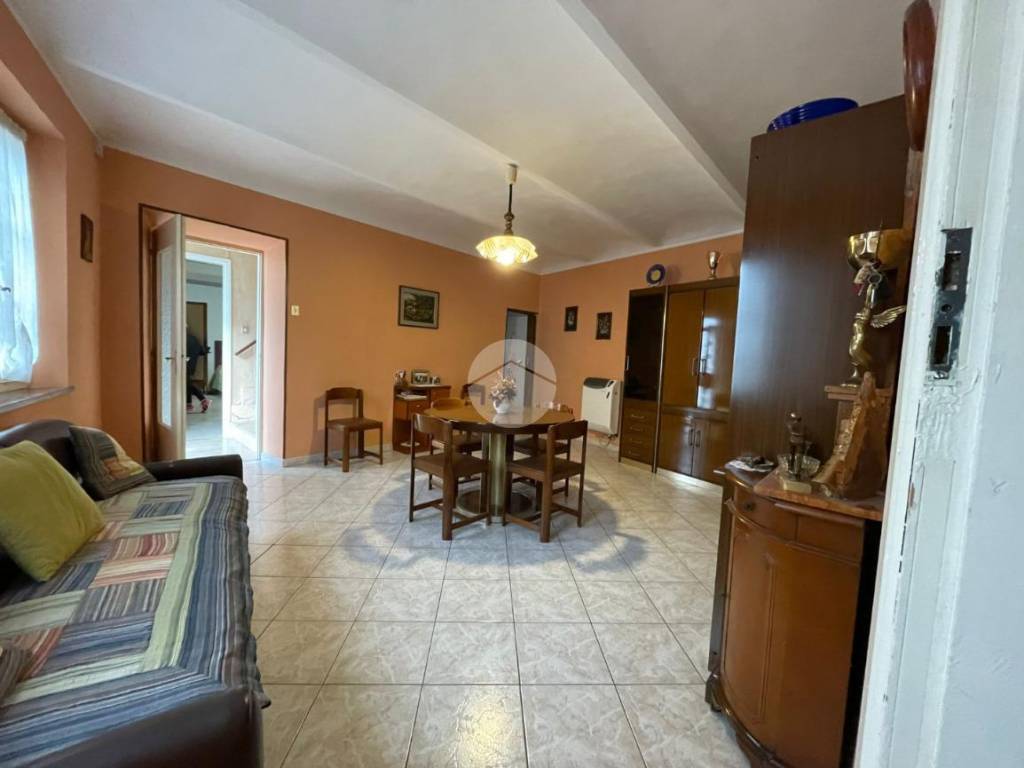 Casa indipendente a Isola d'asti in Via Vallone, 1 - Foto 5