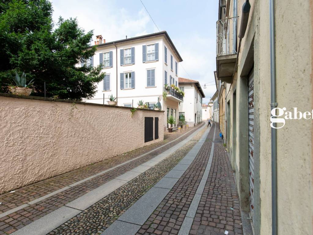 Casa indipendente a Merate in Via sant'ambrogio, 25 - Foto 3