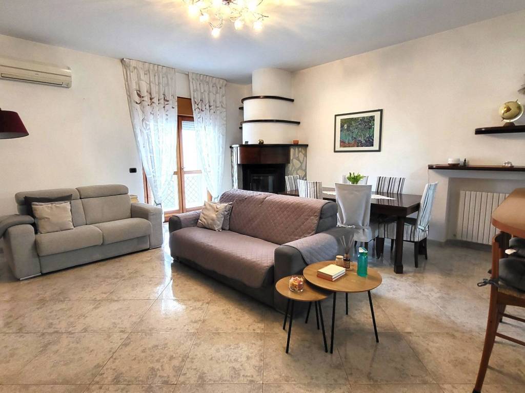 Appartamento a Montalto uffugo in Via Fratelli Bandiera - Foto 5
