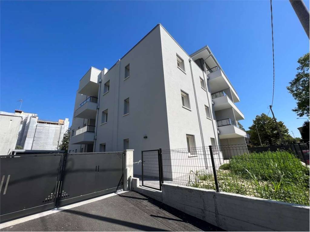Appartamento a Pordenone in Via Candiani - Foto 2